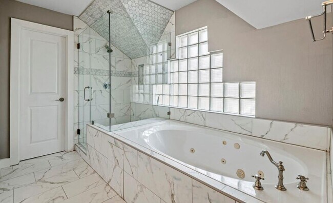 Building Photo - 5207 Cornish St