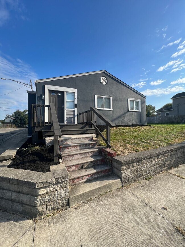 Building Photo - 278 Hosack St