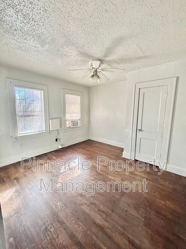 Building Photo - 1315 Guadalupe St