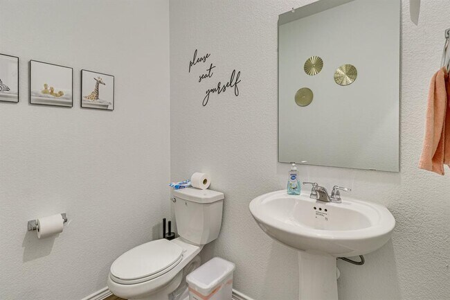 Building Photo - 10701 Steinbeck Dr