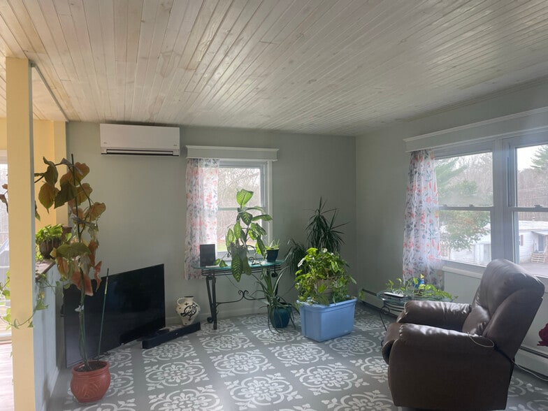 Building Photo - 277 Bangor Rd