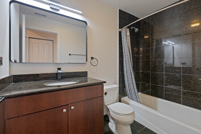 Building Photo - 4800 S St Lawrence Ave