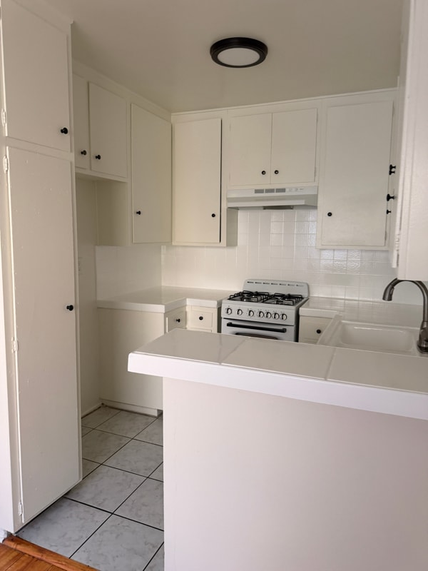 Building Photo - 21001 Bryant St