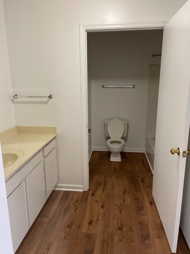 Building Photo - 98 Andrea Dr