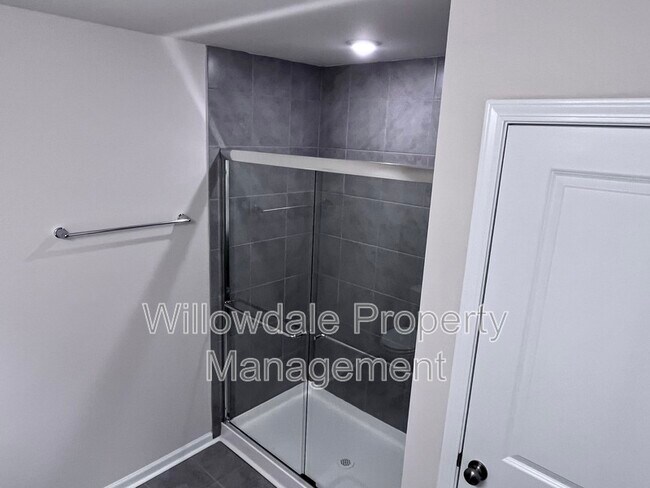 Building Photo - 303 Parker Sta Ave