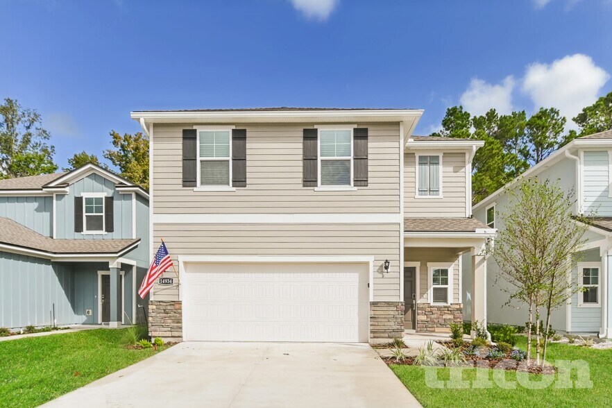 Primary Photo - 14934 Macadamia Ln