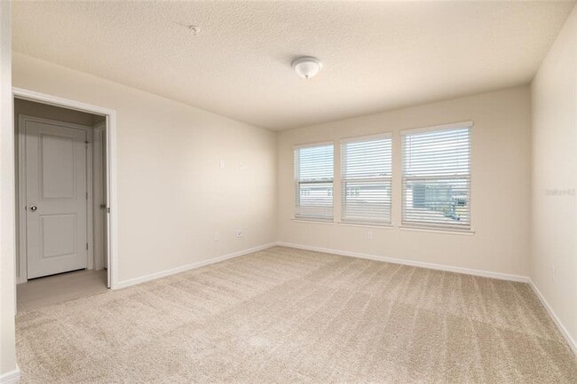 Building Photo - The perfect home waiting for you!