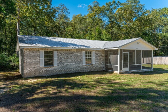 Building Photo - 624 Hill St