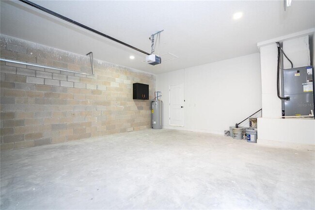 Building Photo - 356 Cherokee Ave