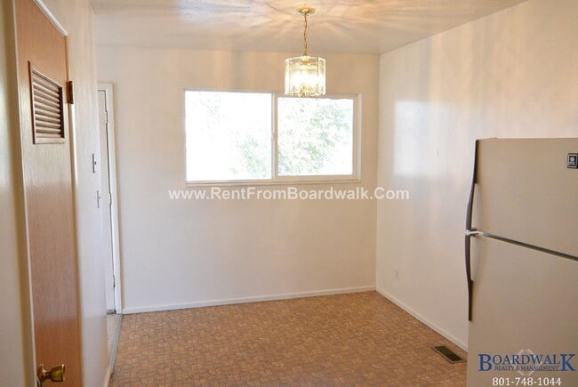 Building Photo - 4637 Harman Dr