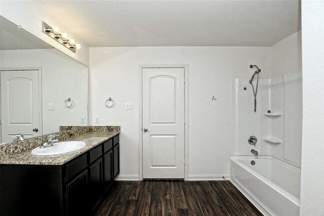 Building Photo - 104 Independence Ave