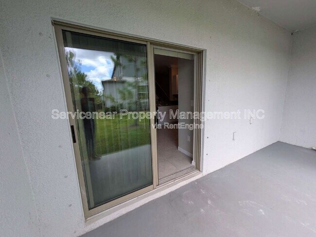 Building Photo - 11818 Dumaine Valley Rd