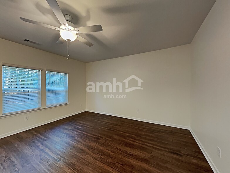 Building Photo - 81 Cheatham Hill Ln