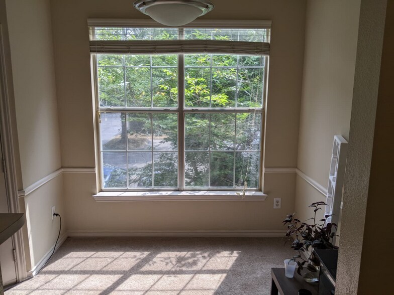 Building Photo - 32205 N Course View