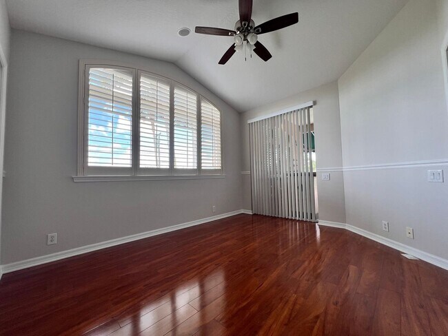 Building Photo - 2545 Partridge Dr