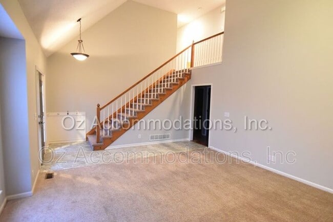 Building Photo - 21813 S Vine St