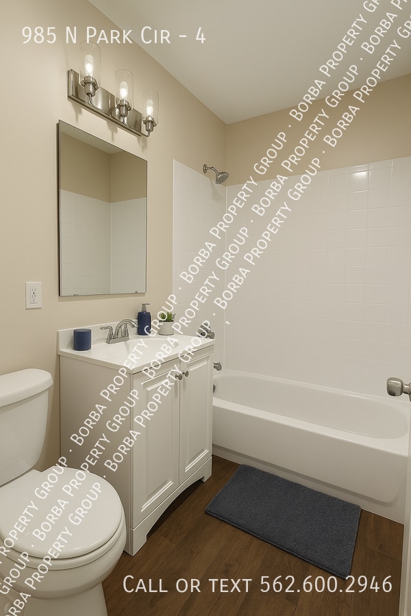 Building Photo - 985 N Pk Cir