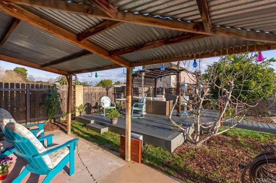 Building Photo - 9336 Willowgrove Ave