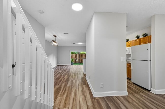 Building Photo - 16045 Emerald Cove Rd