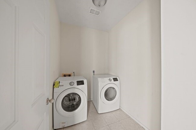 Building Photo - 4123 Custer Creek Dr