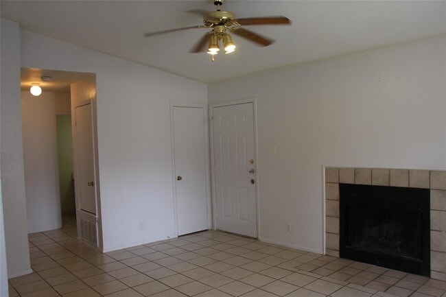 Building Photo - 9603 Nightjar Dr