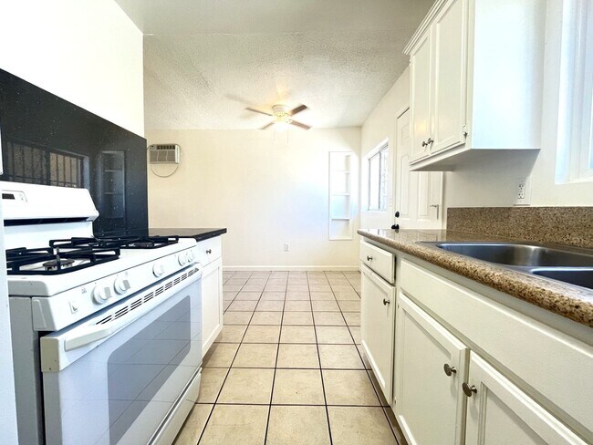 Building Photo - 1594 Sepulveda Ave
