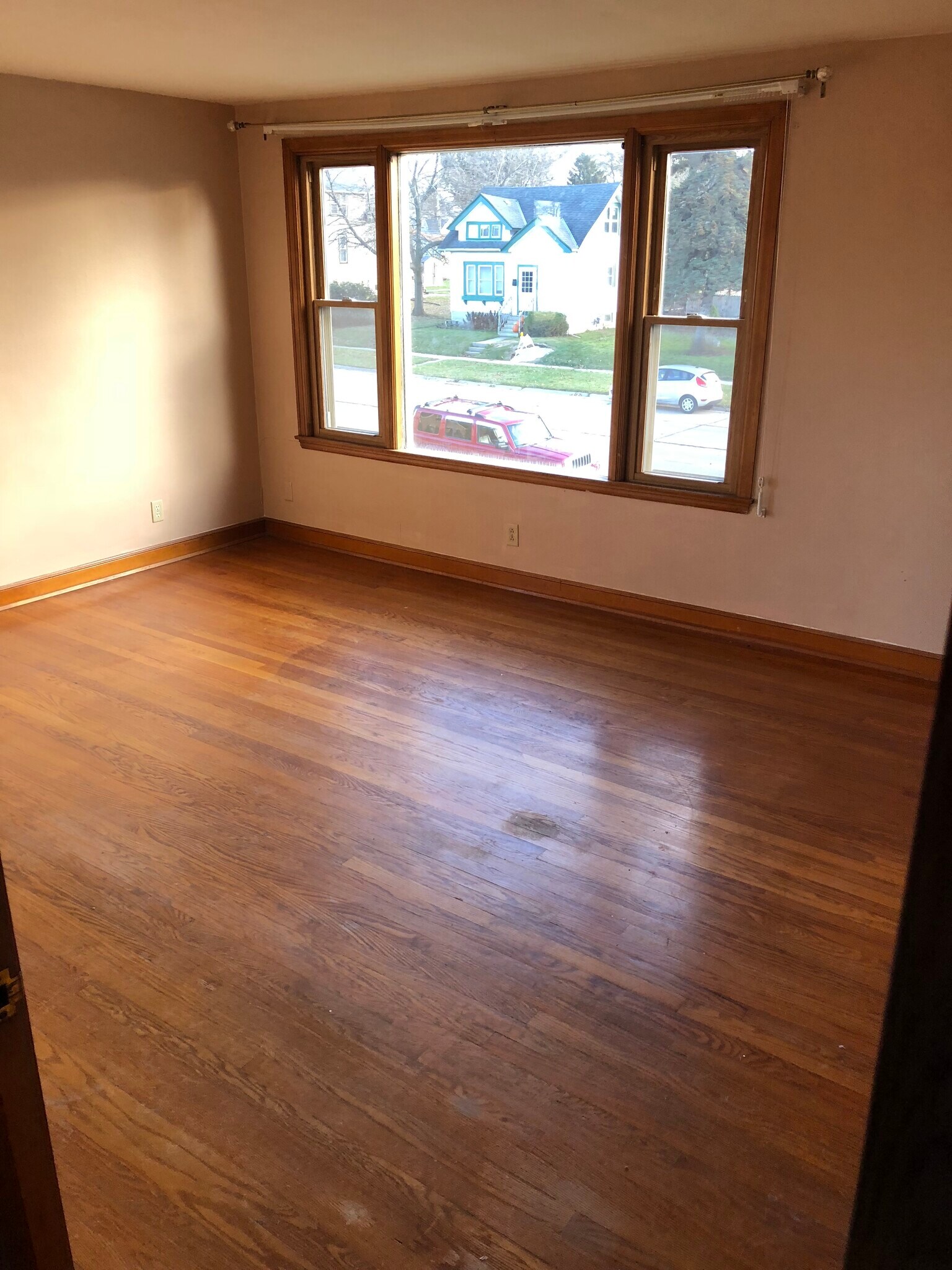 Building Photo - 1414 Marquette Ave