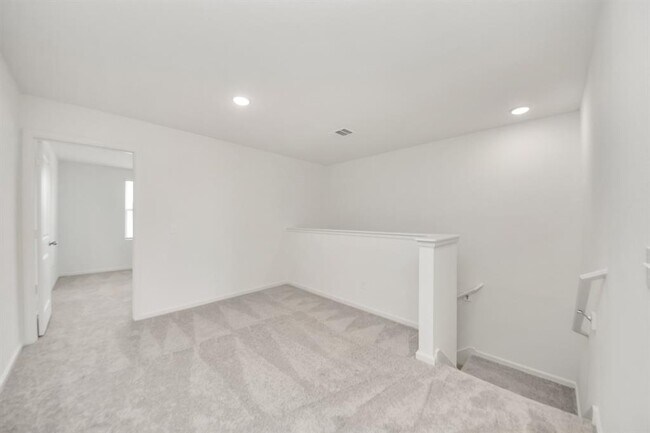 Building Photo - 10302 Florance Spring Dr