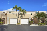 Building Photo - 6630 Villa Sonrisa Dr