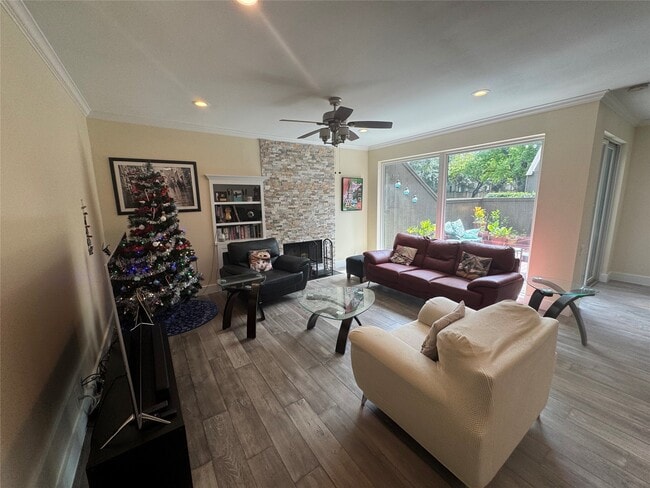 Building Photo - 107 Litchfield Ln