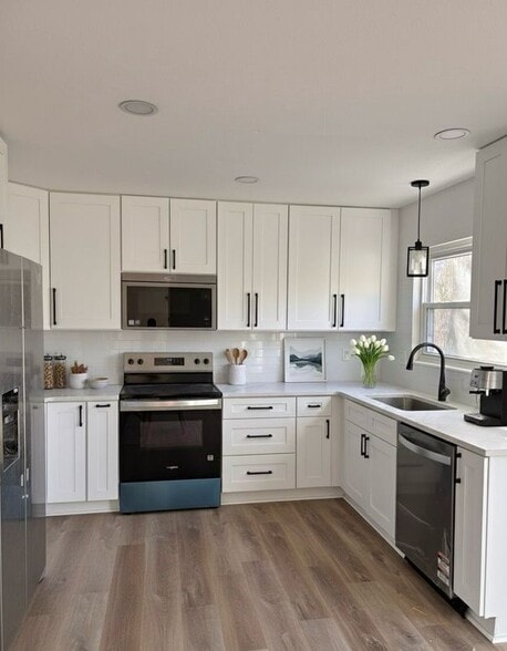 Primary Photo - 1447 Pepperdine Ct