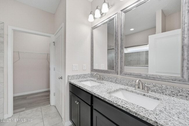 Building Photo - 187 S Coopers Hawk Way