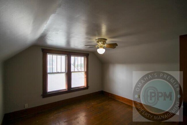 Building Photo - 2802 S 31st St