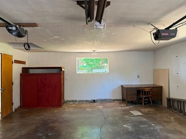 Building Photo - 720 Orchard Heights Rd NW