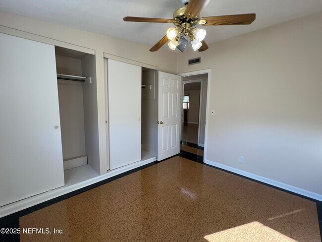 Building Photo - 11356 Renne Dr