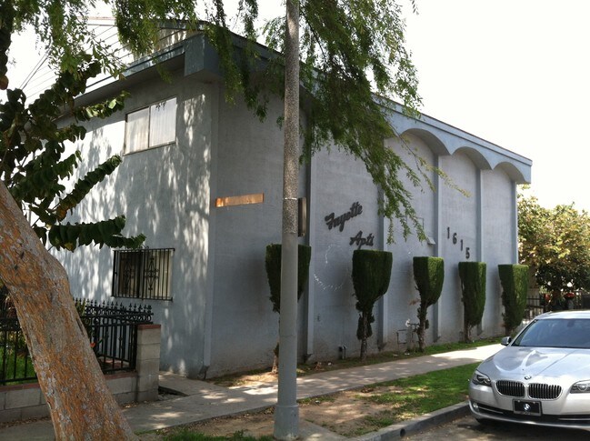 Primary Photo - 1615 Rose Ave