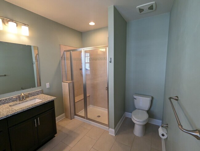 Building Photo - Ground level (two story) Condo in Westview South Community available early April!