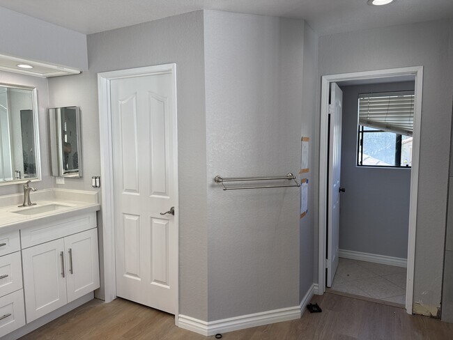 Building Photo - 14269 Dalhousie Rd