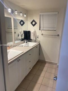 Building Photo - 16450 Miami Dr