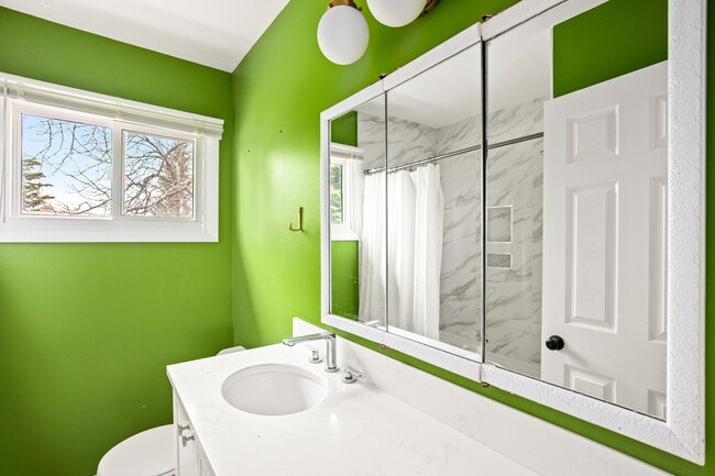 Building Photo - 1004 11th St NW