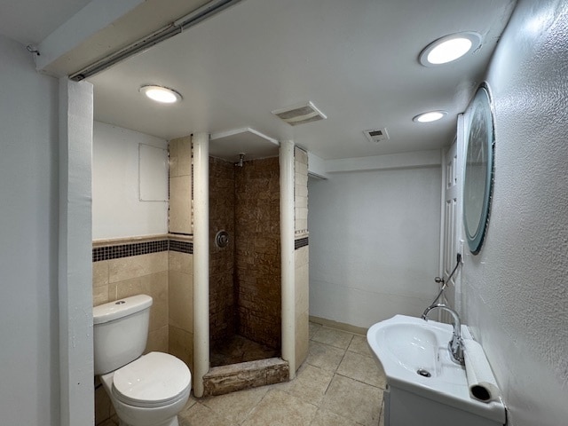 Building Photo - 147 Country Club Dr