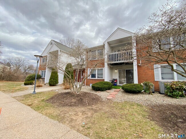 Building Photo - 1 Concorde Way