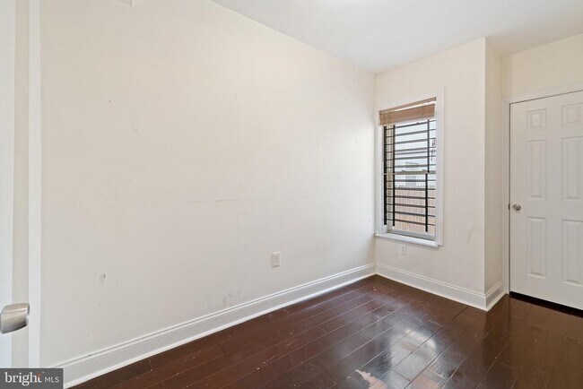 Building Photo - 1729 Fontain St