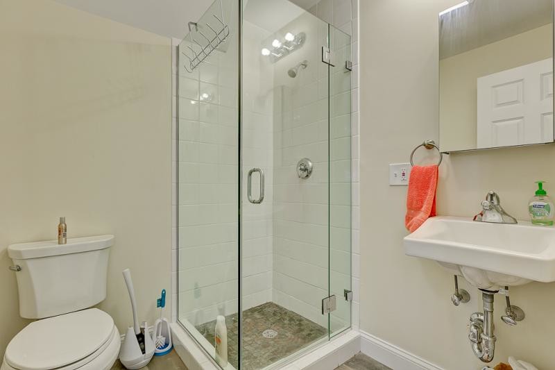 Building Photo - 30 Hillside St