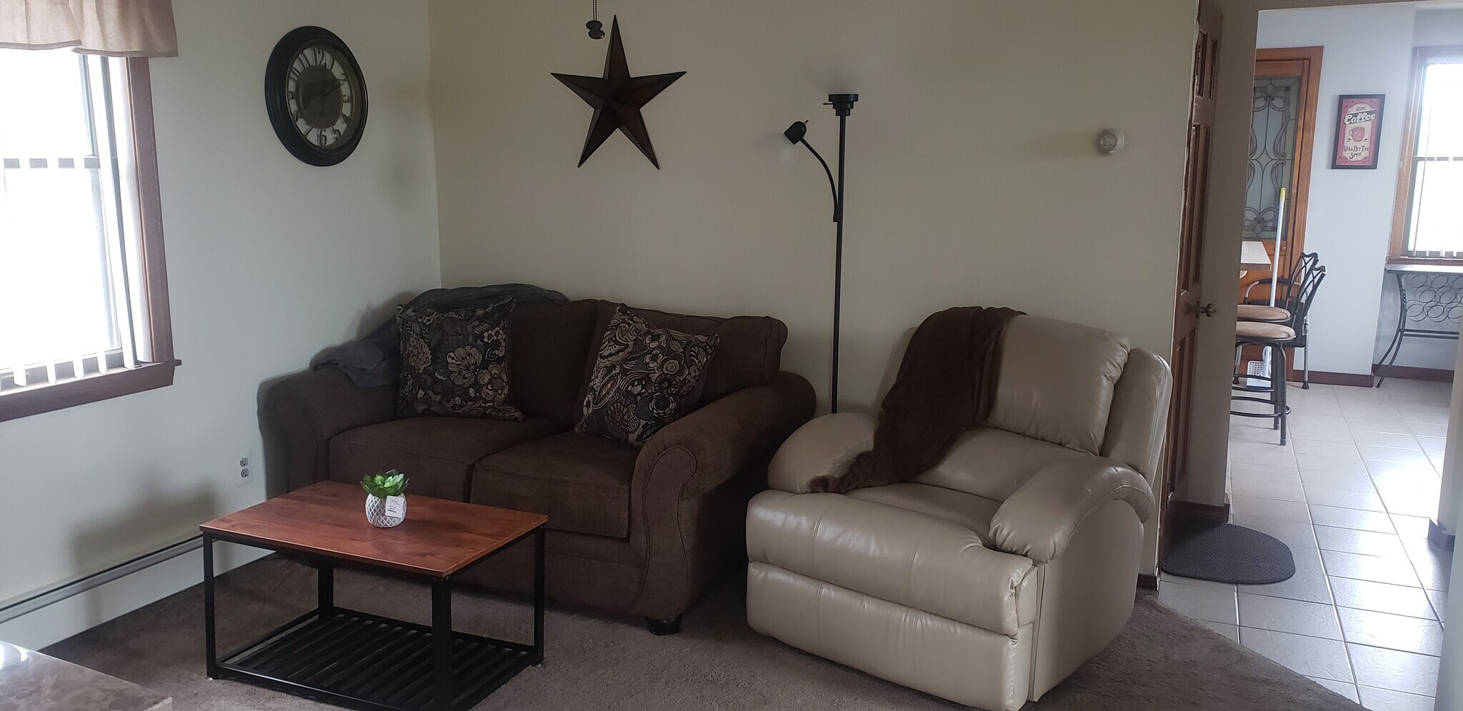 Building Photo - 19 Crest Ave