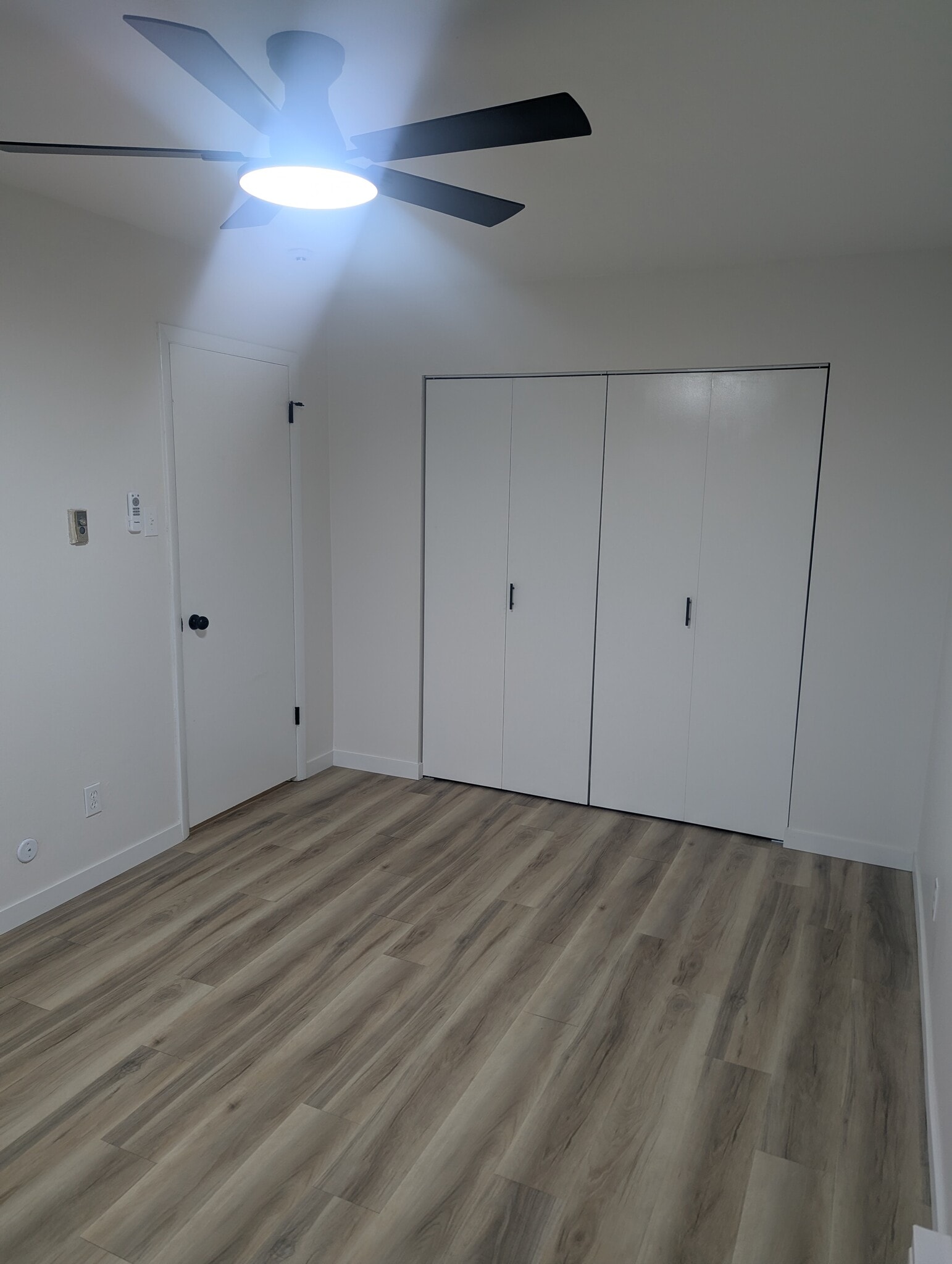 Building Photo - 7727 Hazelcrest Dr