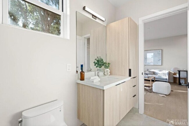 Building Photo - 255 Gellert Dr