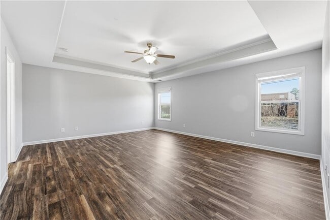 Building Photo - 1440 Waverly Glen Dr