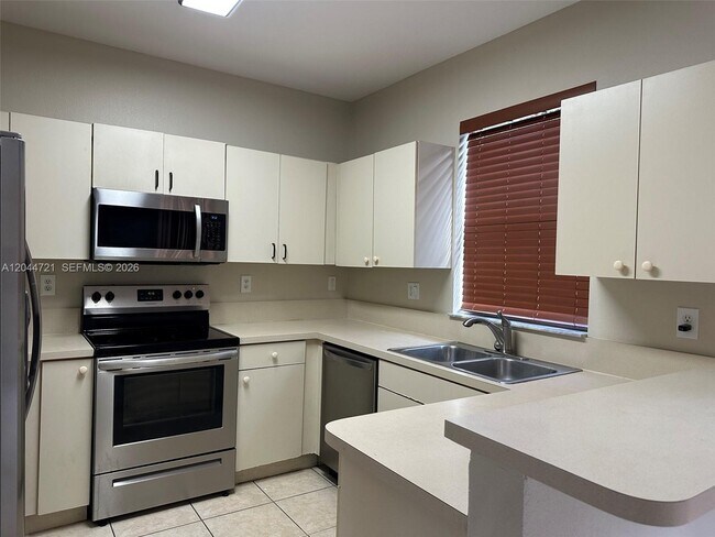 Building Photo - 13741 SW 274th Terrace