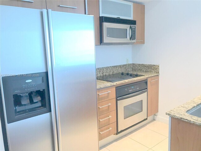 Building Photo - 9055 SW 73rd Ct